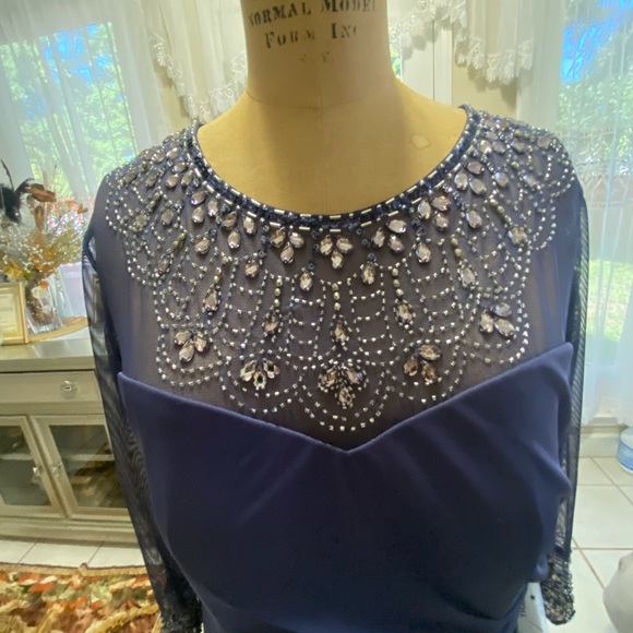 Dress is purpleish blue - Picture 4 of 5